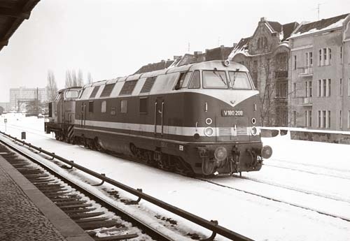 V 180 208 V 180 208