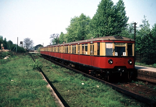 ET 166 043 ET 166 043
