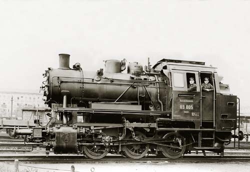 89 005