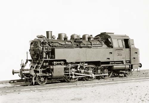 64 027 64 027