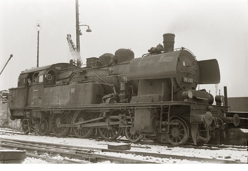 78 030 78 030