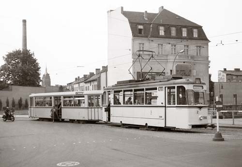 Triebwagen 3986 Berlin (BVG Ost) Triebwagen 3986 Berlin (BVG Ost)