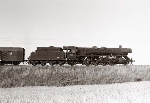 41 022 41 022