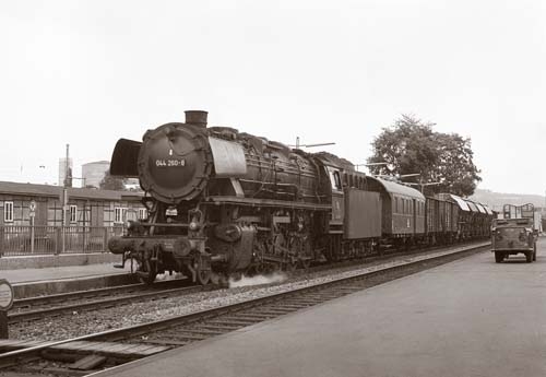 044 260-8 (ex 44 1261) DB 044 260-8 (ex 44 1261) DB